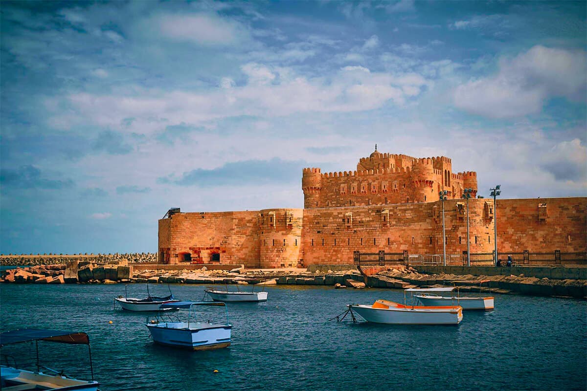 Explore the Mediterranean jewel of Egypt, home to the legendary Library of Alexandria, stunning coastal views, and rich Greco-Roman heritage.